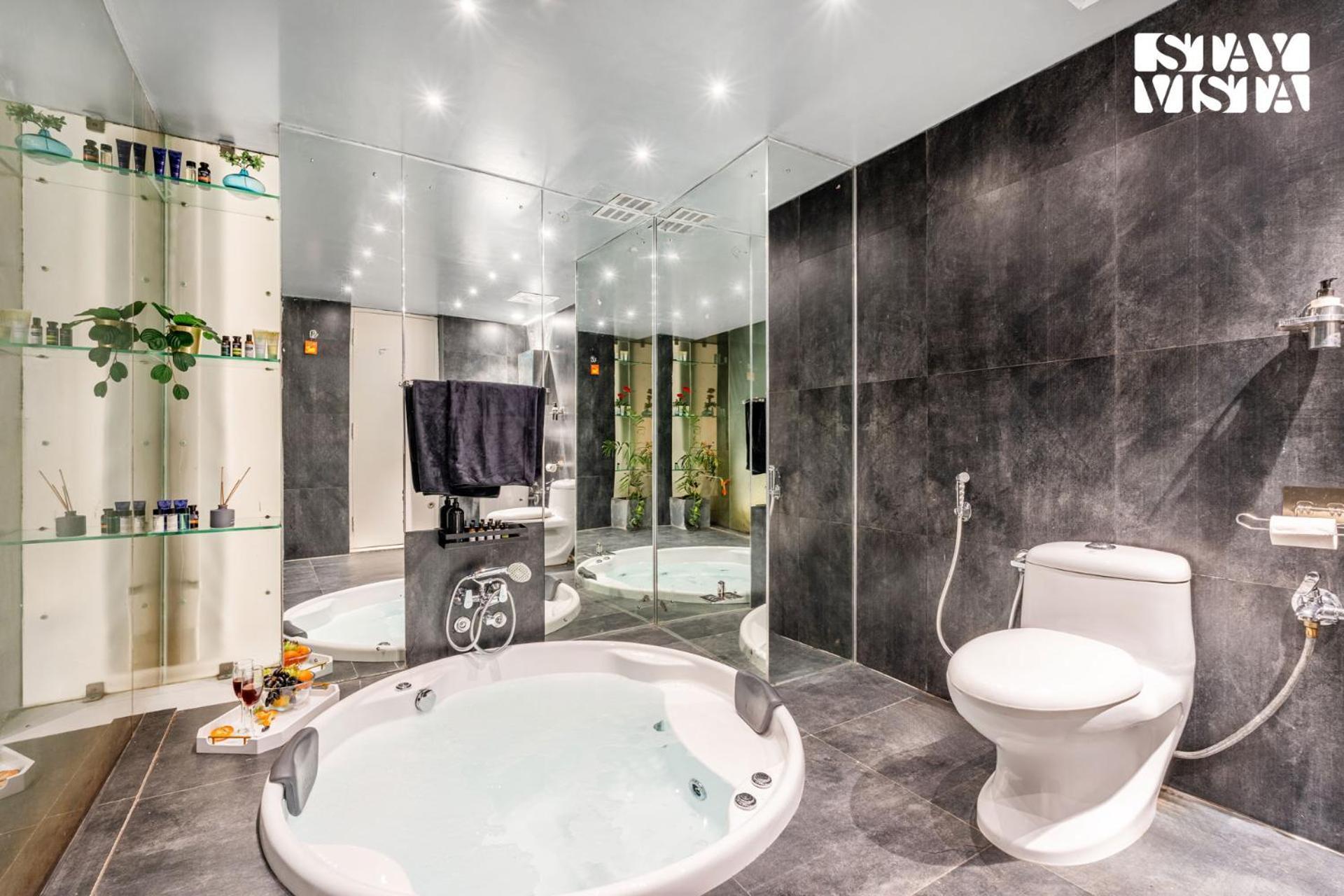 The Crystal Hall India'S Only All Glass Villa Bangalore Extérieur photo